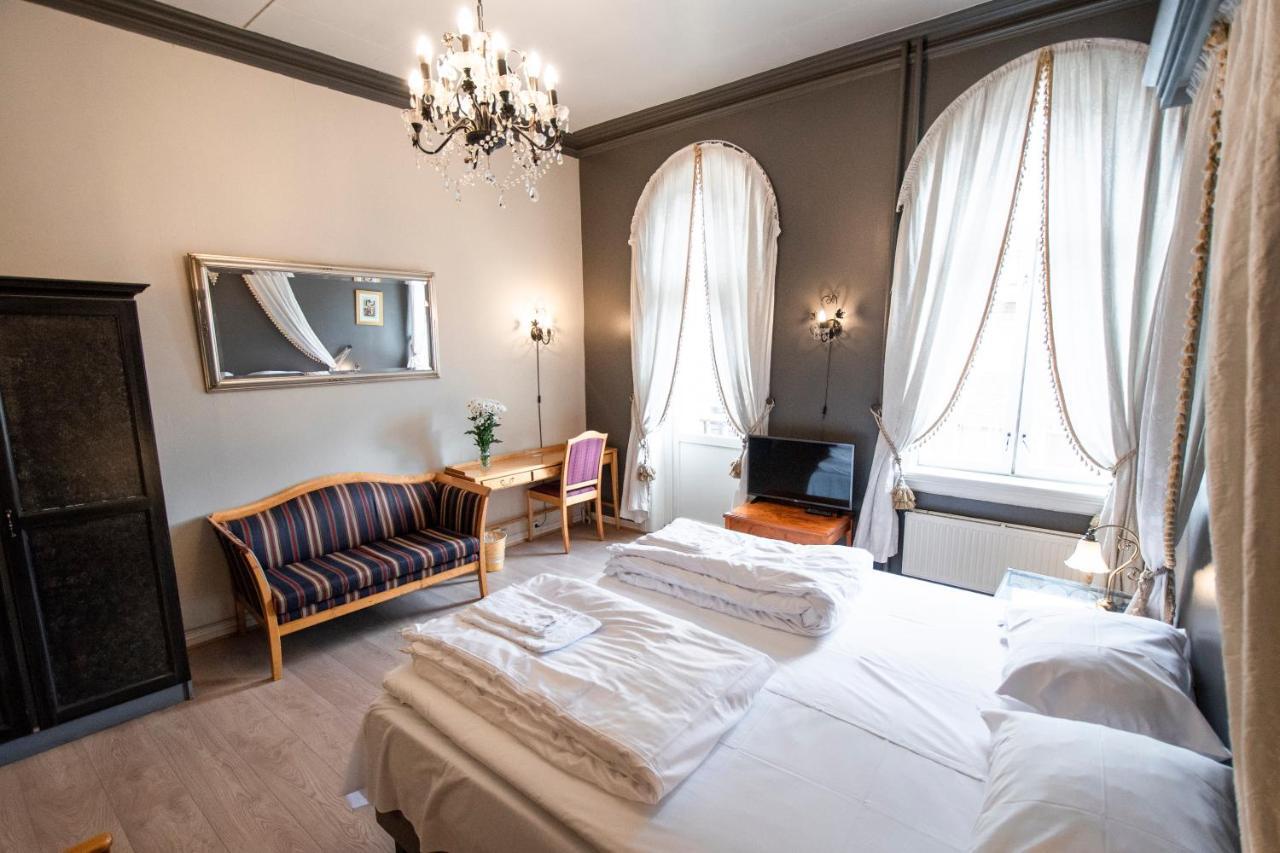 Hotell Grand 3*